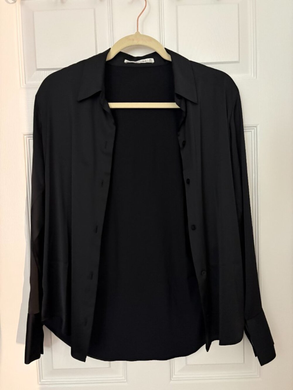Abercrombie Long-Sleeve Satin Button-Up Shirt Size XS